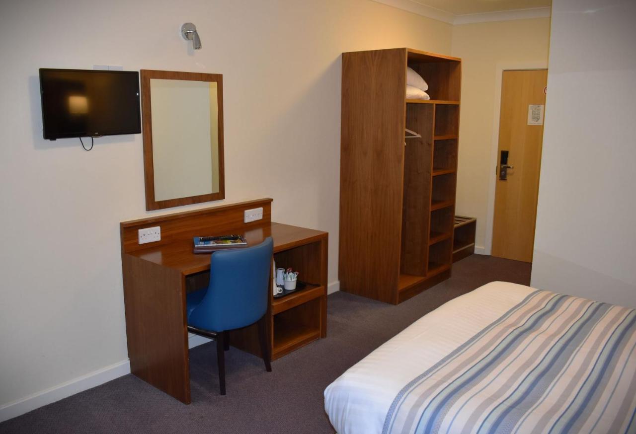 Hotel Eyesleepover *